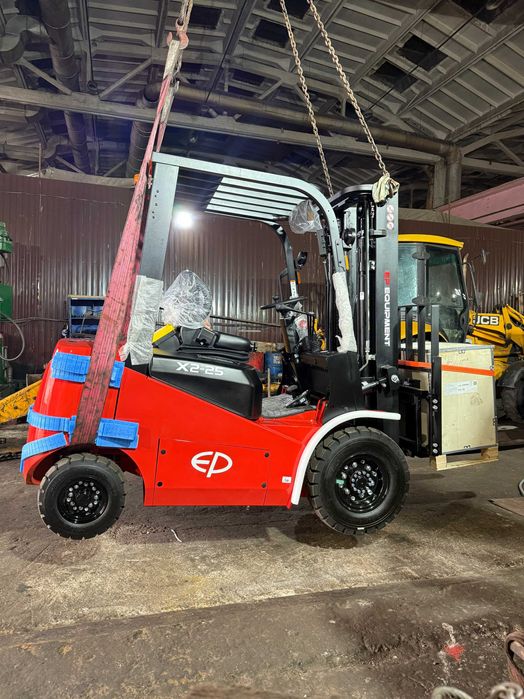 Новий Li-Ion вилковий навантажувач 2.5т/3.6м, кліренс 15см, 80V/280Ah