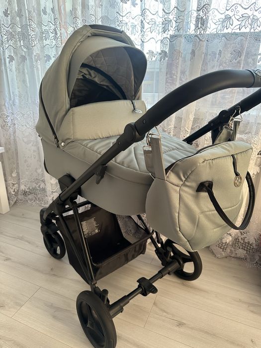Продам коляску 2в1