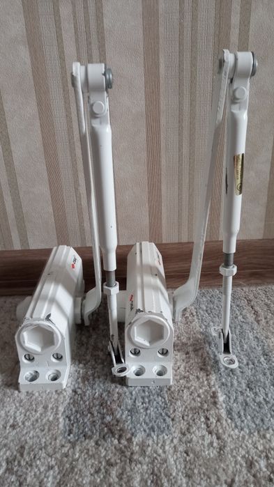 Доводчик дверей CISA