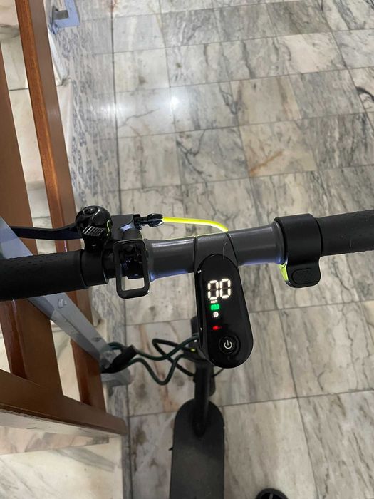Trotinete Elétrica 25km de Autonomia