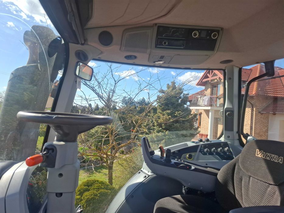 valtra t 194 versu