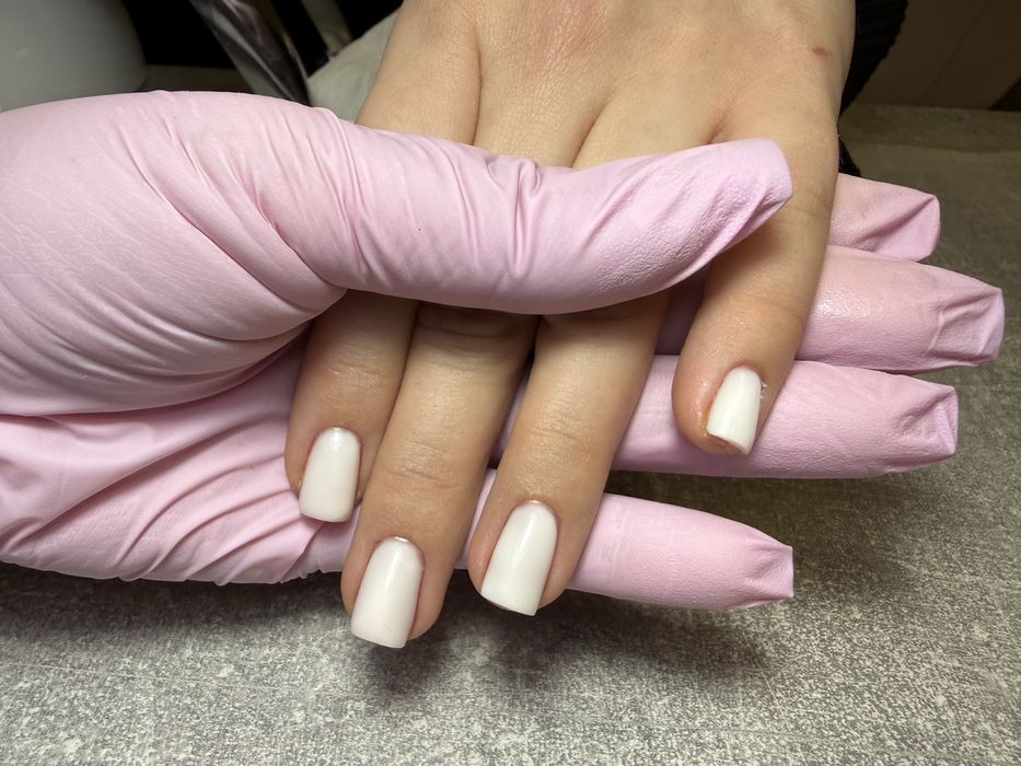 Манікюр 400 грн                                     Соломʼянська площа