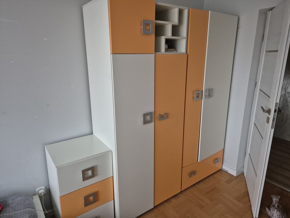 Zestaw mebli do  pokoju dziecka