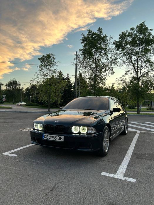 Продам БМВ е39 523і торг