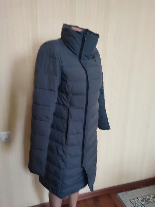 Пуховик бренд adesto