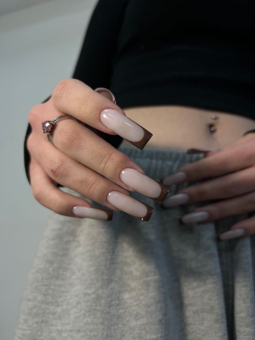 Манікюр/педікюр/нарощення