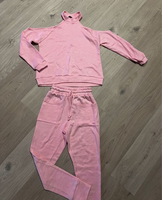 Cukierkowy komplet spodnie bluza rozowy set neon