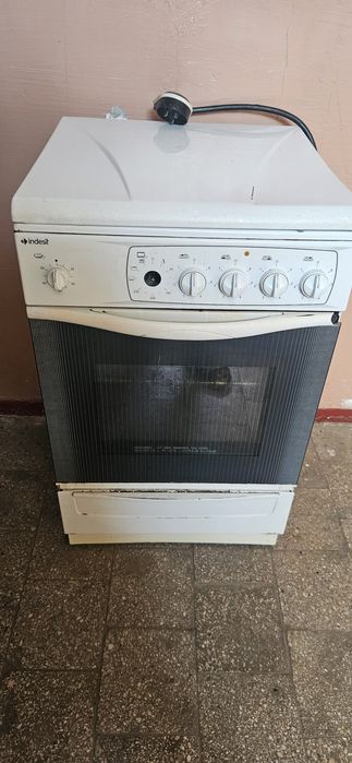 Віддам безкоштовно плиту електро