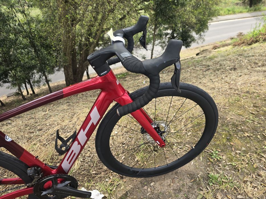 Bicicleta de carbono ultegra eletrico