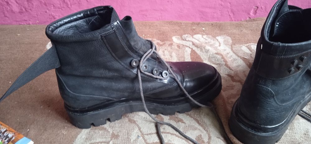 Czarne buty   wysokie