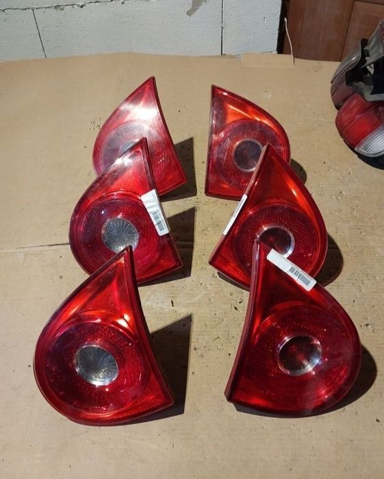 Vw volkswagen golf 5 V tylna lampa tył w klapę bagażnika prawa lewa