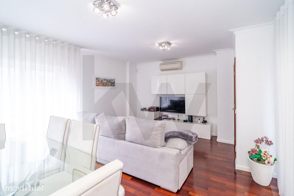 Apartamento T3 no Vale das Flores