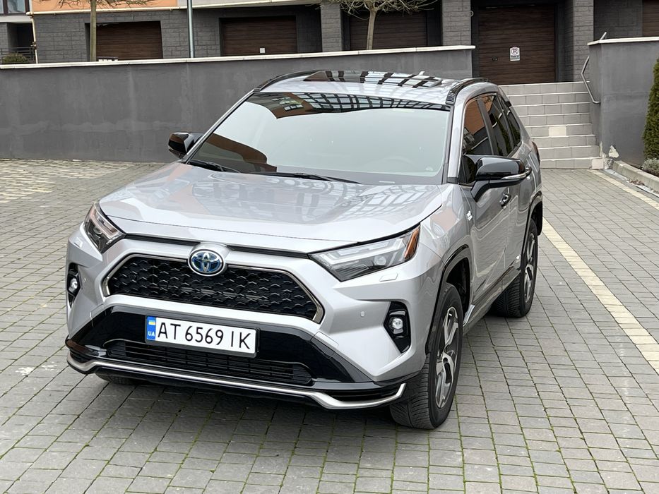 Toyota RAV4 PLUG-IN HYBRID авто продаж