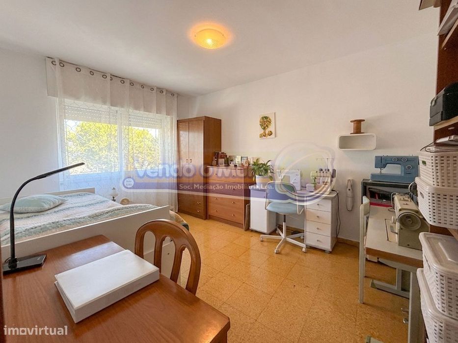 Apartamento T3 em Loures (LXLR042)