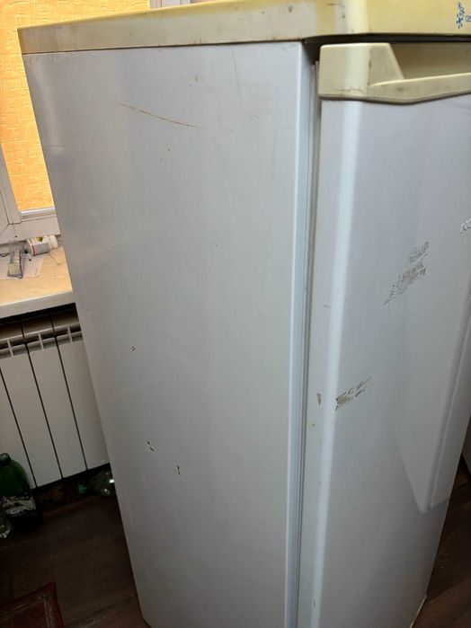 Холодильник Для зелени для напитков БЕЗ морозилки .