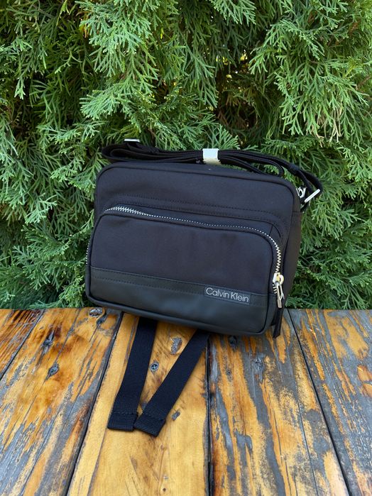 Новая сумка calvin klein (ck utility camera bag unisex) с америки