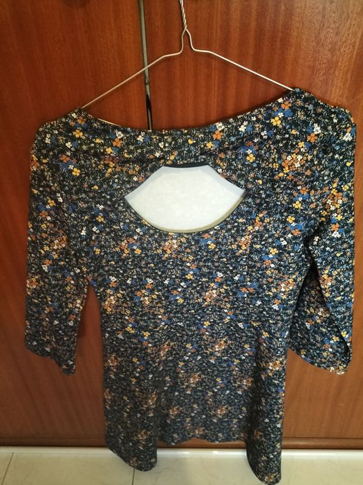 Vestido M aberto nas costas