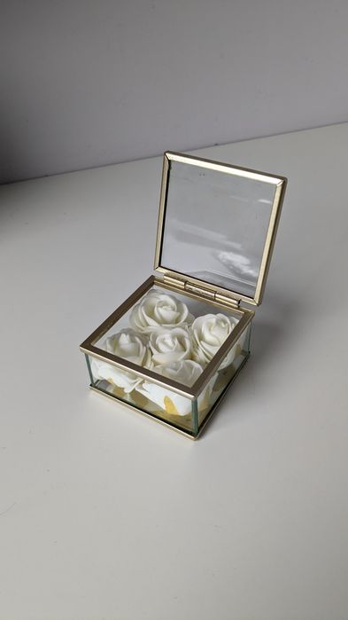 Pudełko szkatułka obrączki złote