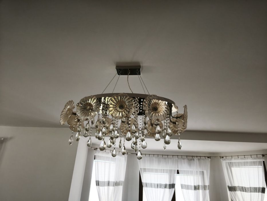 Żyrandol do salonu