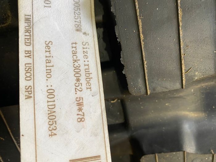 Резинова гусениця 300x52.5Wx78 JCB, VOLVO, Kobelco, Takeuchi, Case