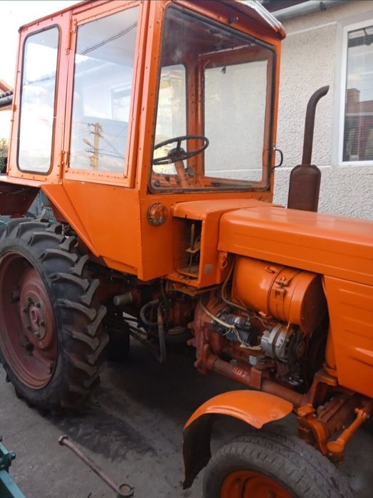 С/г трактор Т-25
