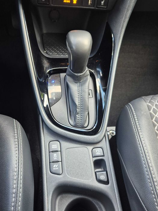 Toyota Yaris Hybryd Selection