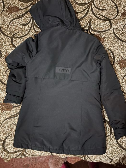 Жіноча весняна куртка