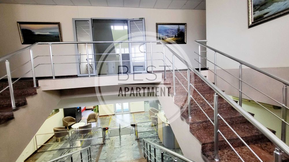 Без % продаж ФАСАД офісно-виробничого комплексу пр-к Степана Бандери 5