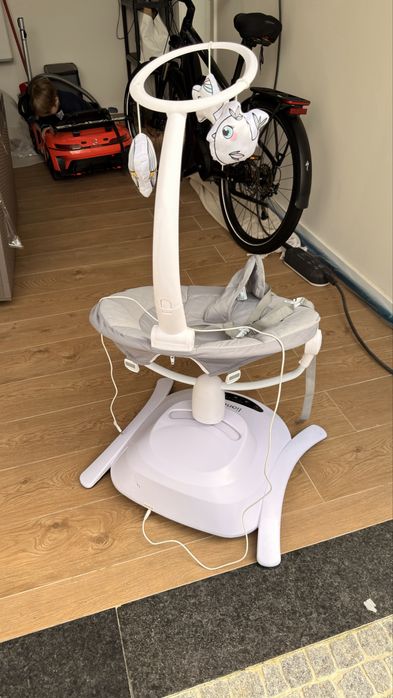 Esperguiçadeira Cadeira de embalar lionelo