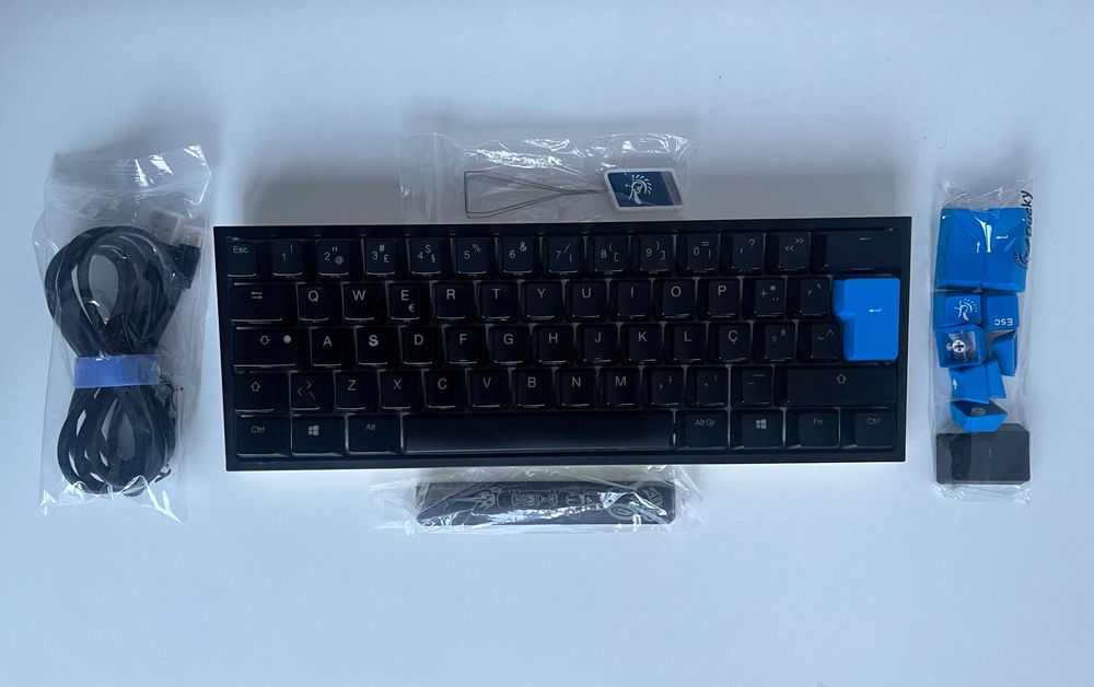 Ducky One 2 Mini 60% Cherry MX Brown — Layout PT — Como novo