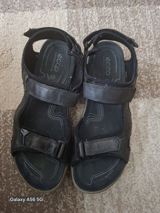 Sandaĺy ecco meskie 47