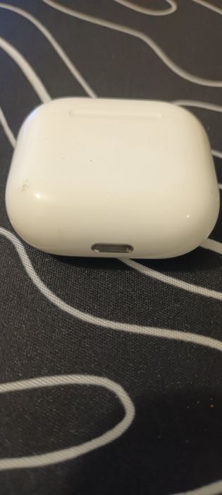 Apple AirPods 4th Generation64564118073601123