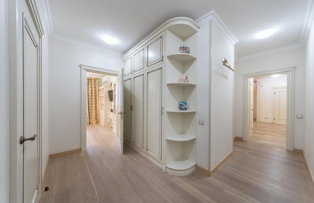 Продаж 3к. вул.Деміївська 13+паркомісце. Дизайнерський ремонт.єОселя
