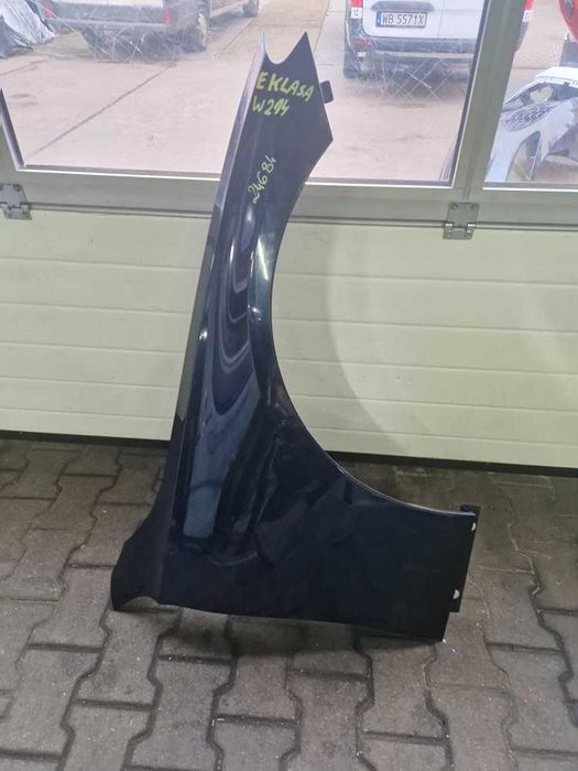 Mercedes E-Klasa W214 23r.- Błotnik Przód Prawy