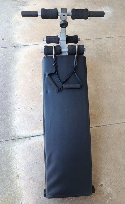 Vende se banco de exercícios musculares