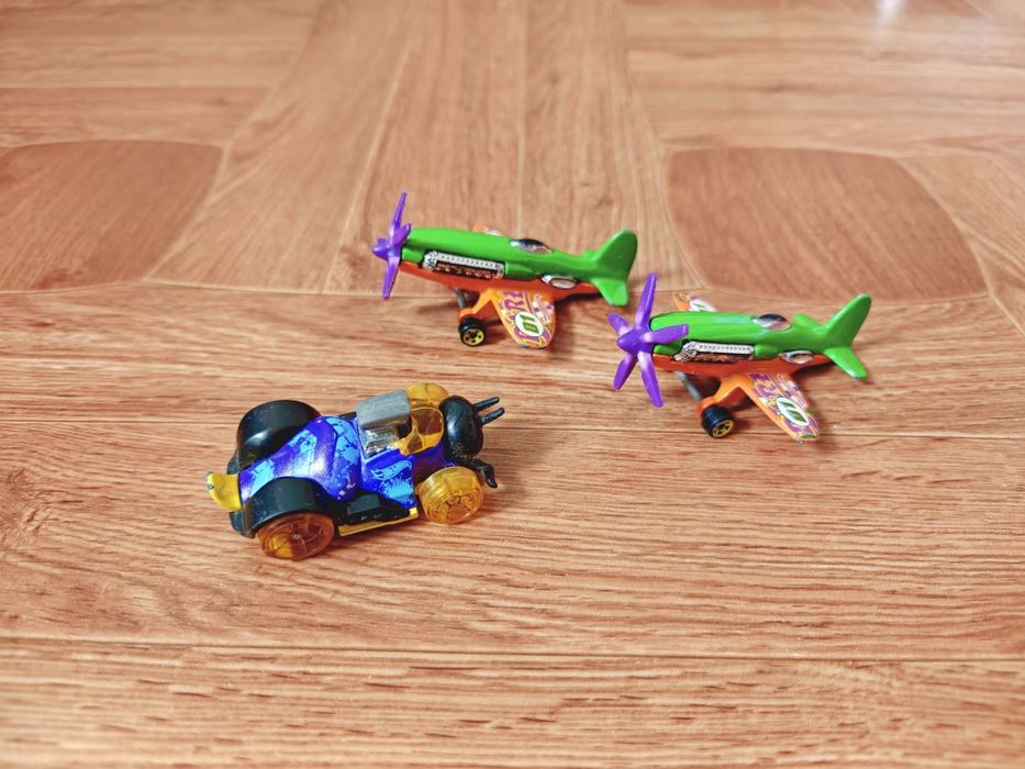Машинки Hot Wheels