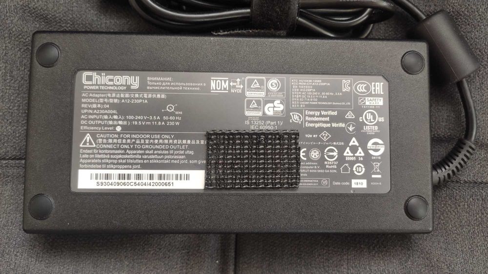 Блок живлення зарядний пристрій для ноутбука Chicony A12-230P1A 230W