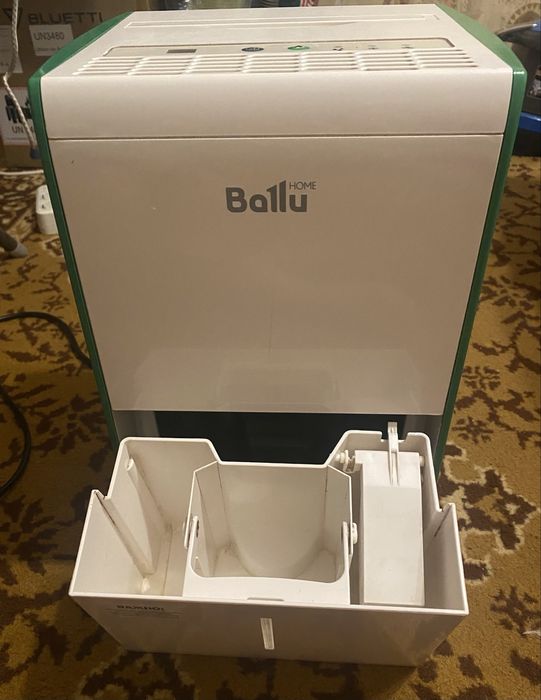 Продам осушувач повітря  Ballu