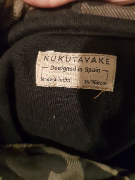 Sweater- Nukutavake
