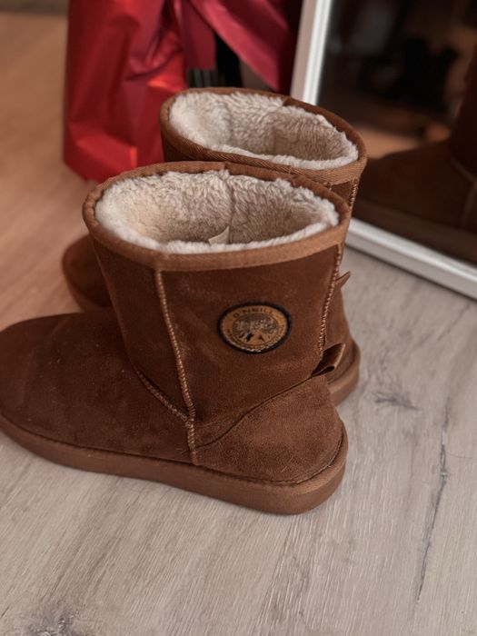Sprzedam zimowe buty O’Neill po typu UGG w rozmiarze 40