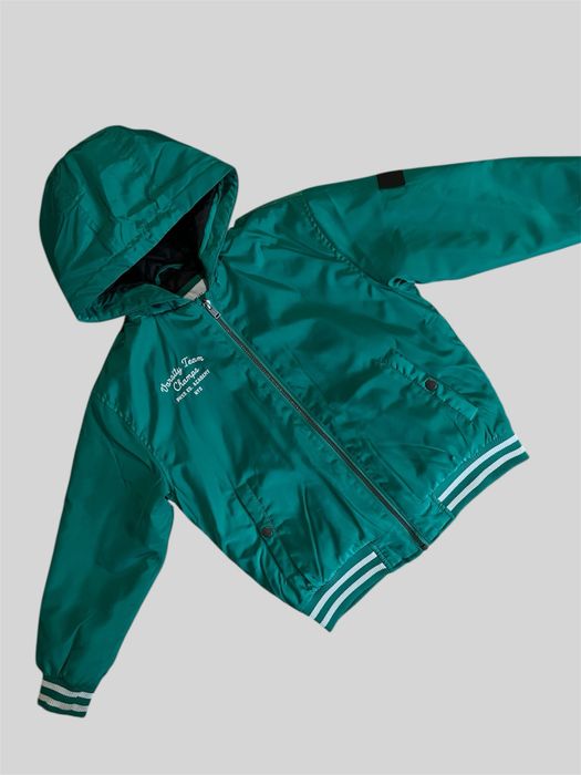 Утеплена куртка-бомбер 134 см