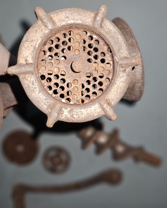 Maszynka do mielenia mięsa OB 8 antyk