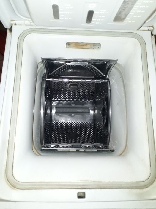 Пральна машина на запчастини Whirlpool AWE 2519 P