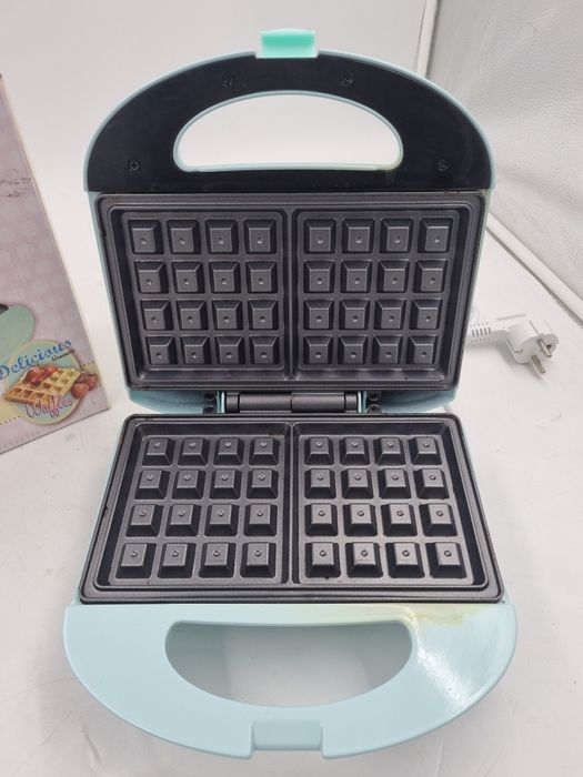 Gofrownica brukselska Bestron w stylu retro 700W