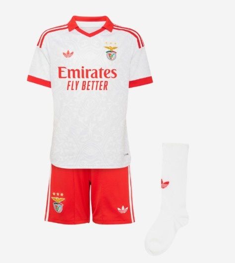 Conjunto Benfica criança