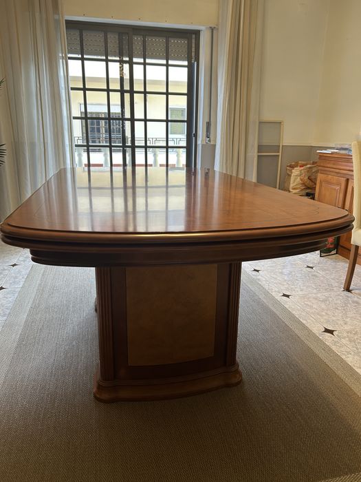 Mesa de sala de jantar madeira maciça (Cerejeira)