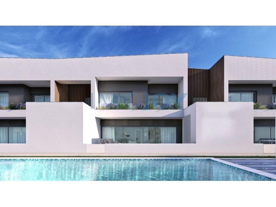 Excelente Moradia T4 em construção com Terraço em Loures