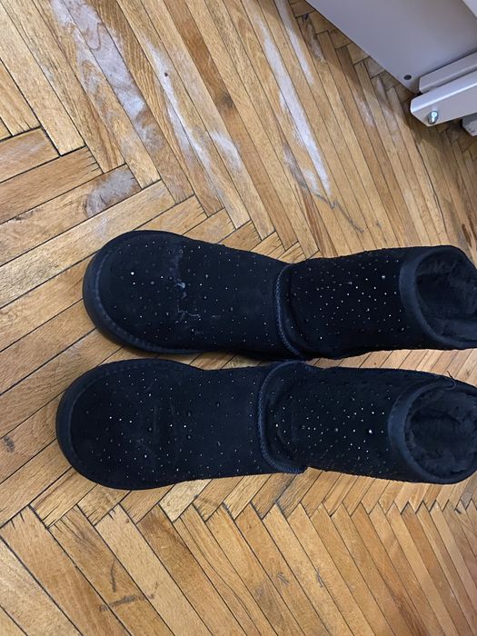 Уггі жіночі