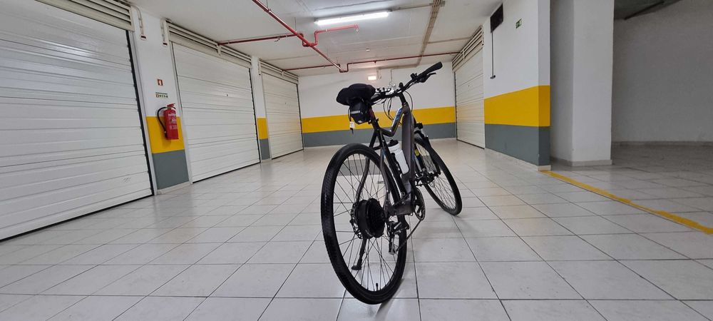 Bicicleta Eletrica EVO Cross Trekking Cinza escuro