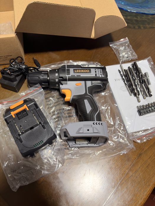 Berbequim Aparafusadora + bateira + kit completo